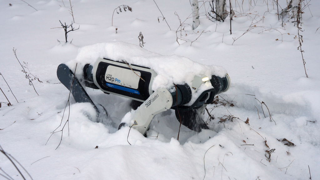 呼伦贝尔极寒雪地测试：山猫M20轮足机器人验证-30℃可靠作业能力(图1)