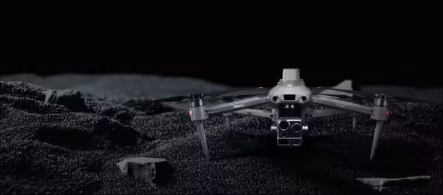 普宙科技GDU推出全球首款AI驱动光电雾穿透无人机UAV-P300(图1)