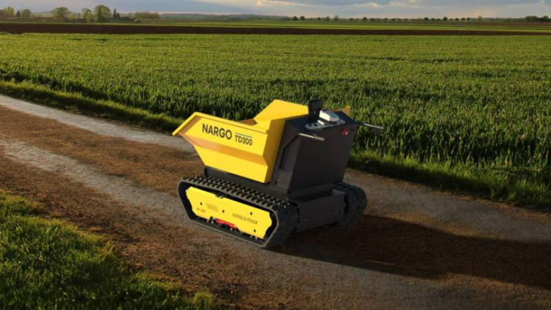 自主行走AI机器人Adam加速果园无人化运搬(图1)