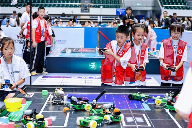 科技少年筑梦科技城 2025世界机器人大赛绵阳锦标赛盛大启幕(图7)