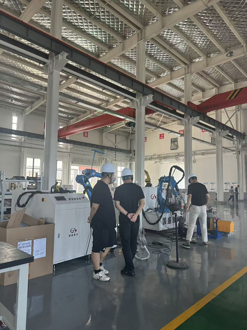 中钢集团西安重机有限公司马总等一行领导再度莅临国盛激光(图4)