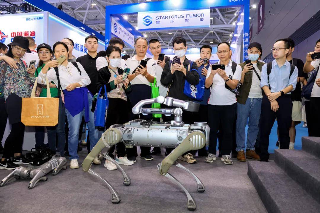 中国四大人工智能机器人展 世界人工智能大会 高交会亚洲人工智能机器人展 世界机器人大会 世界制造业大会(图2)