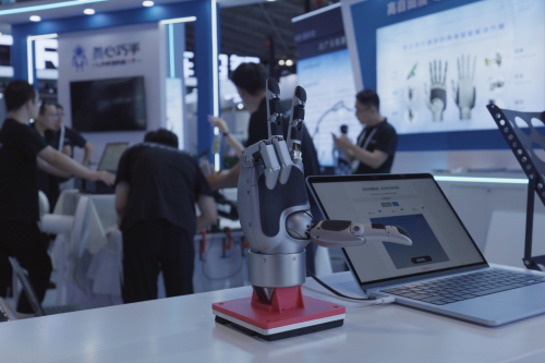 Tesla延期没能做出来的高自由度灵巧手,这家公司已经量产了(图2) Tesla延期没能做出来的高自由度灵巧手,这家公司已经量产了(图2)