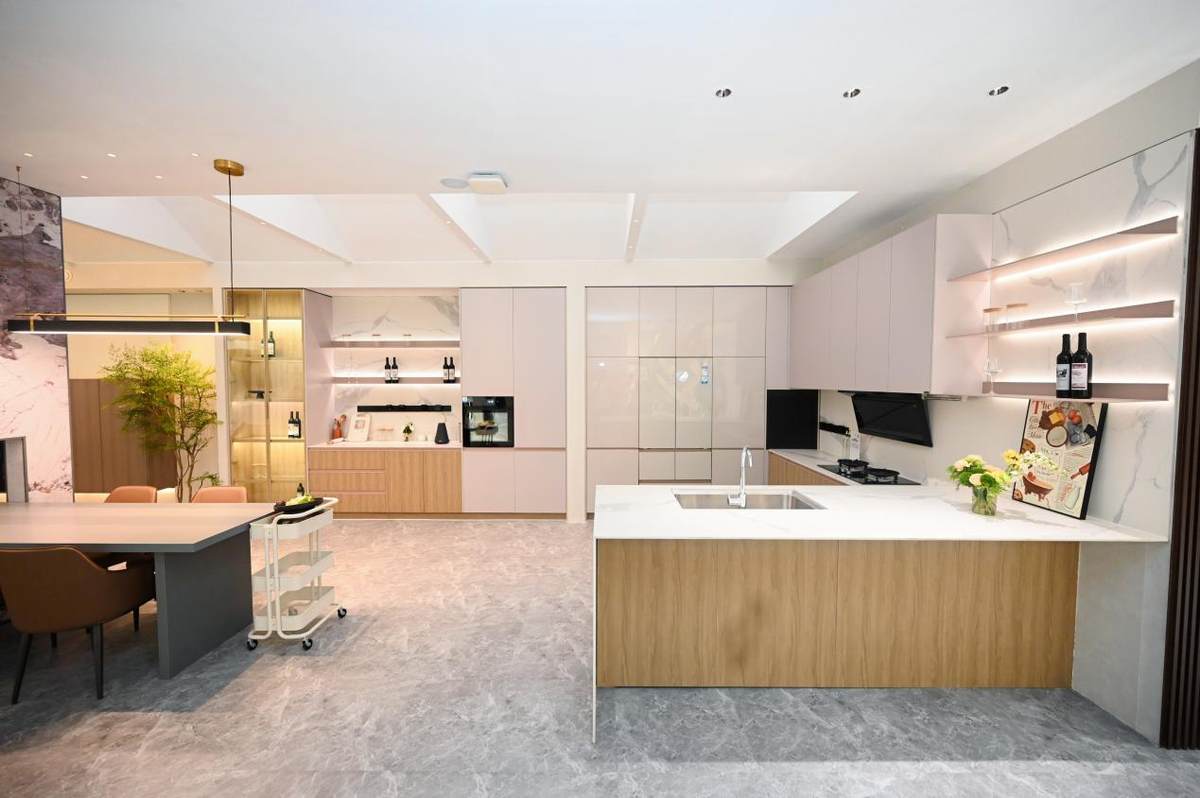 2025H1海尔智家线上线下TOP1,三翼鸟悄然发力(图1) 2025H1海尔智家线上线下TOP1,三翼鸟悄然发力(图1)