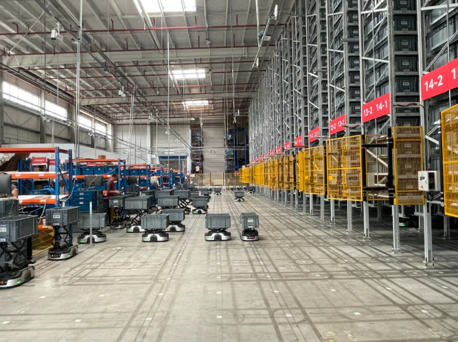 拣货最快秒级,京东物流智狼机器人进入全国规模化复制与应用阶段 连投三家机器人企业,京东回应(图1)