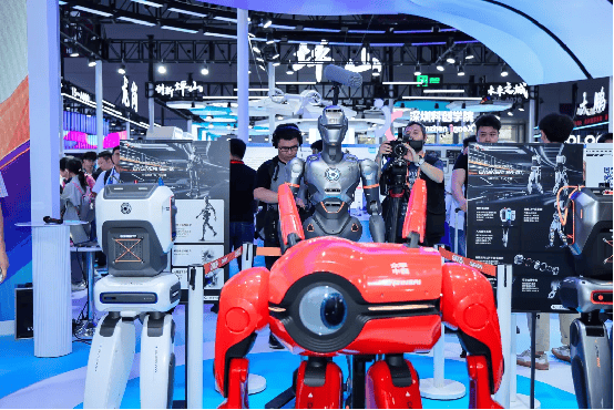 高交会机器人“八大金刚”展区与“六大代表”展区再掀江湖风云:在“怒放的生命”里狂飙(图6) 高交会机器人“八大金刚”展区与“六大代表”展区再掀江湖风云:在“怒放的生命”里狂飙(图6)