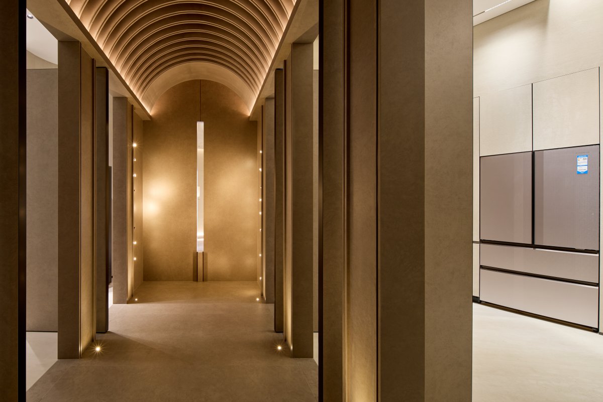 深圳湾壹号迎来全球首店!卡萨帝冰箱C-HOUSE以原创力重构C位生活美学(图2) 深圳湾壹号迎来全球首店!卡萨帝冰箱C-HOUSE以原创力重构C位生活美学(图2)