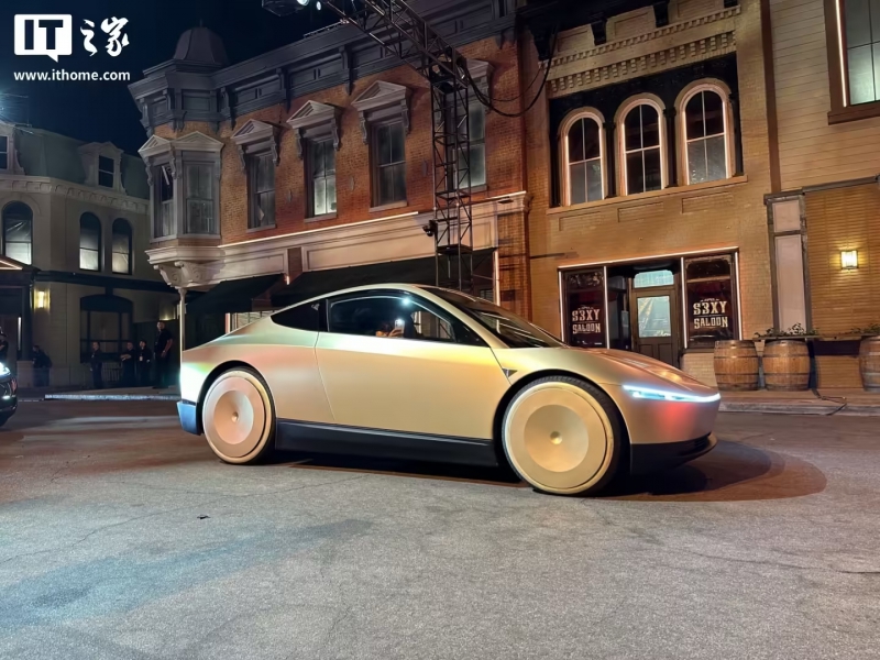 特斯拉得州工厂出现新铸造件,疑似为 Cybercab 车型准备(图1) 特斯拉得州工厂出现新铸造件,疑似为 Cybercab 车型准备(图1)