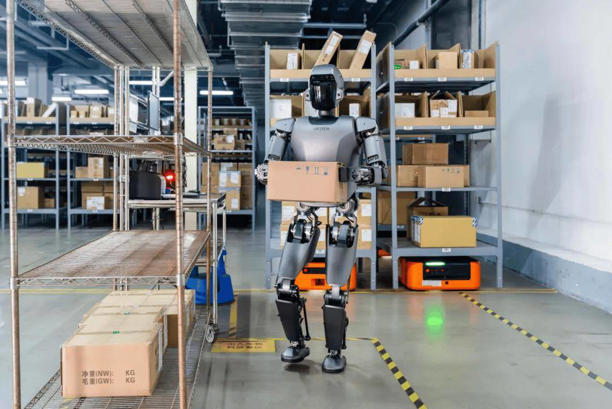 居然智家携手优必选，推动家居智能化，500台仿真人形机器人将入驻新零售门店(图2)