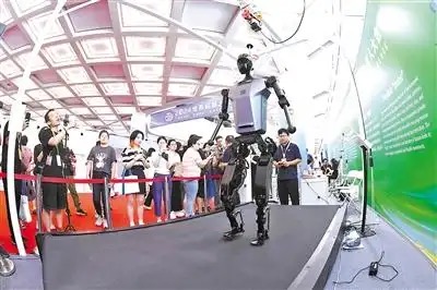 全球首个人形机器人半马即将鸣枪(图1)