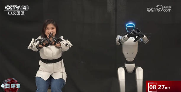 从自主站立到走进多种应用场景 人形机器人加速“进化”展现科技实力(图2)