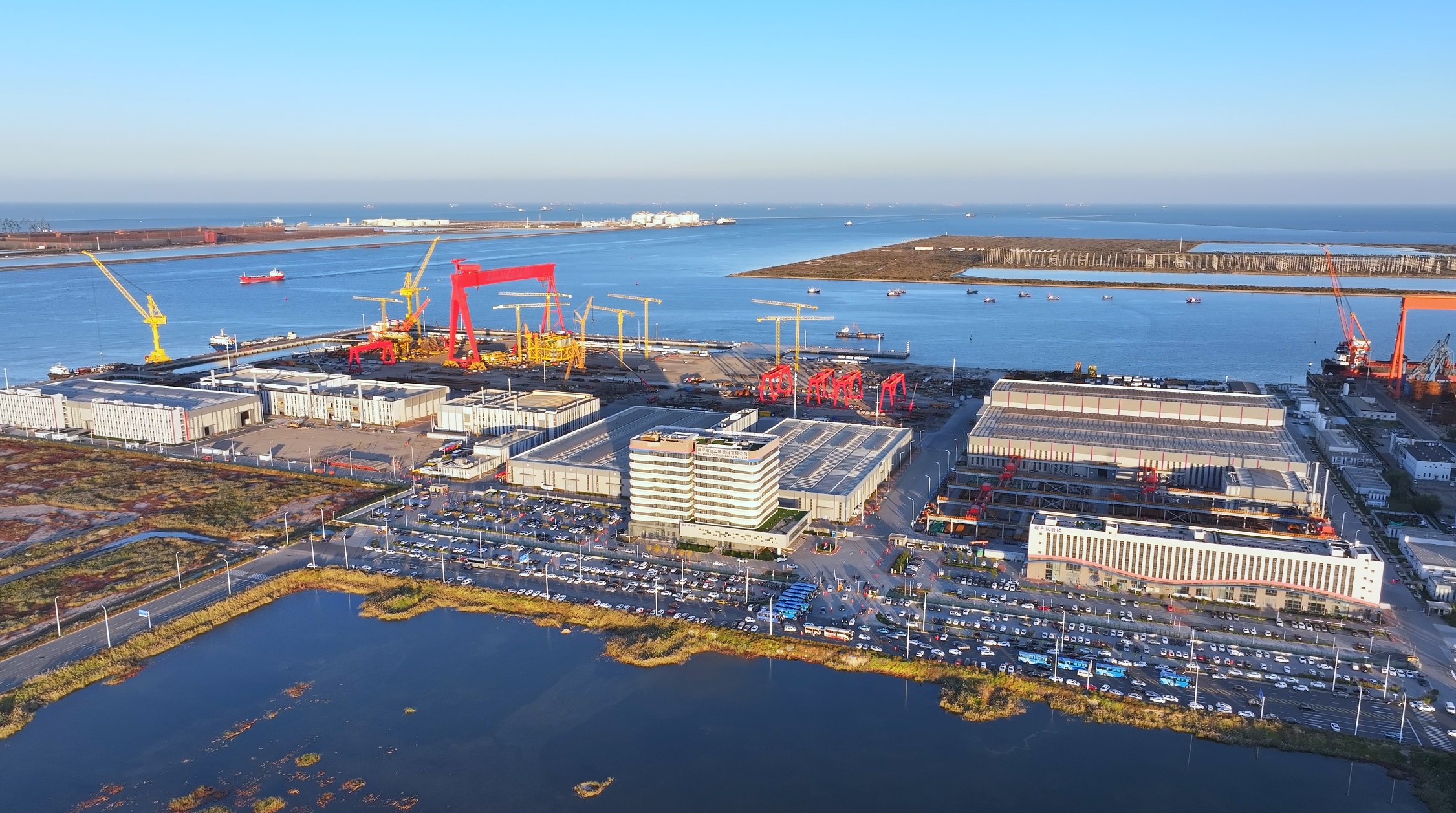 我国首个海洋油气装备“智能工厂”全面投产(图2)