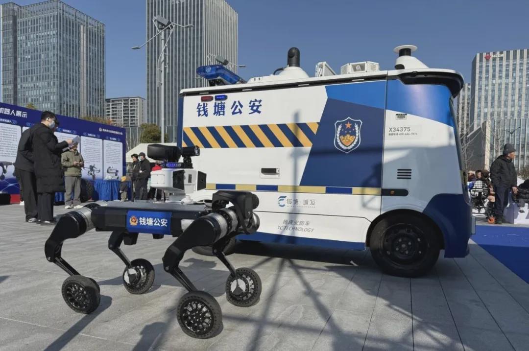 近亿元A轮融资落地，四家上市公司为何联手押注这家杭州“机器狗”企业？(图4)