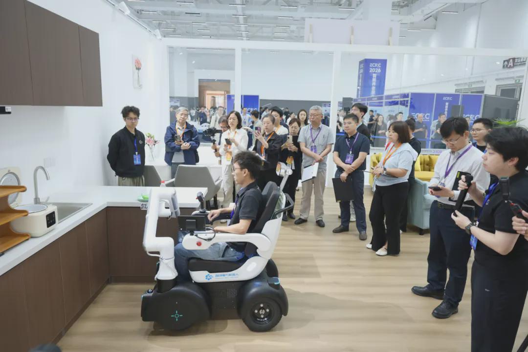 现场直击！2026智能养老服务机器人应用大赛开赛，八大任务赛项检验养老场景应用(图3)